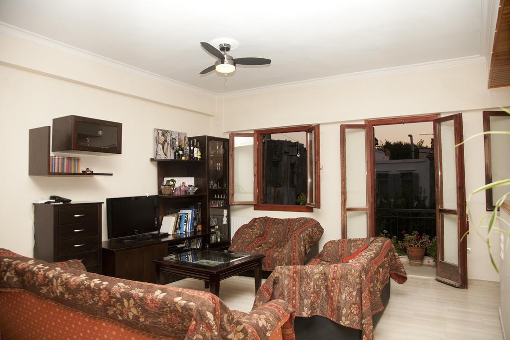 Apartamento Rayon De Soleil La Canea Habitación foto